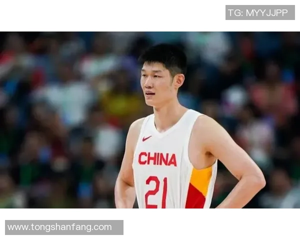 胡金秋：从青涩新星到篮球场上的璀璨明星之路